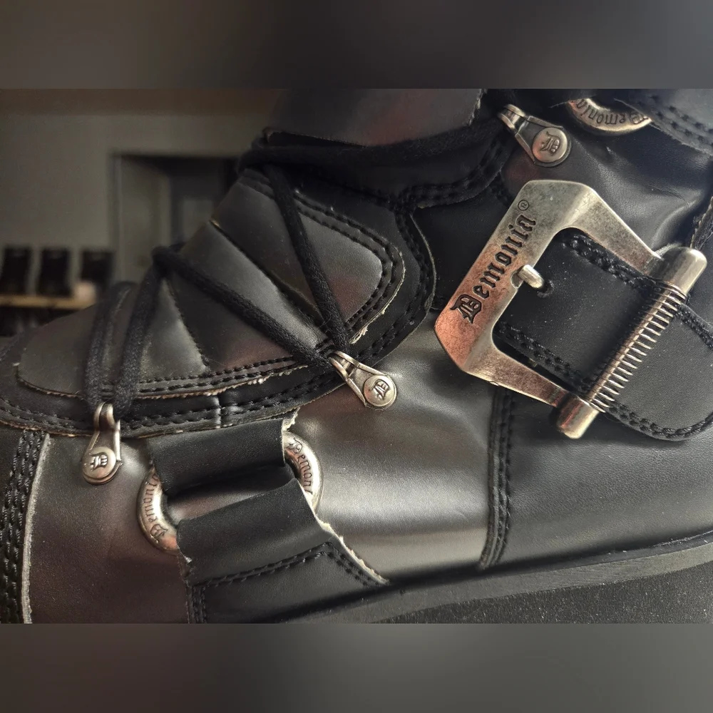 DEMONIA Mens 11 Trashville-519 Boots Unisex - Picture 3 of 9